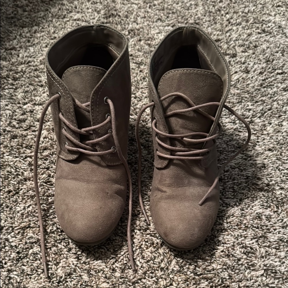 Stylish Gray Lace-Up Ankle Boots